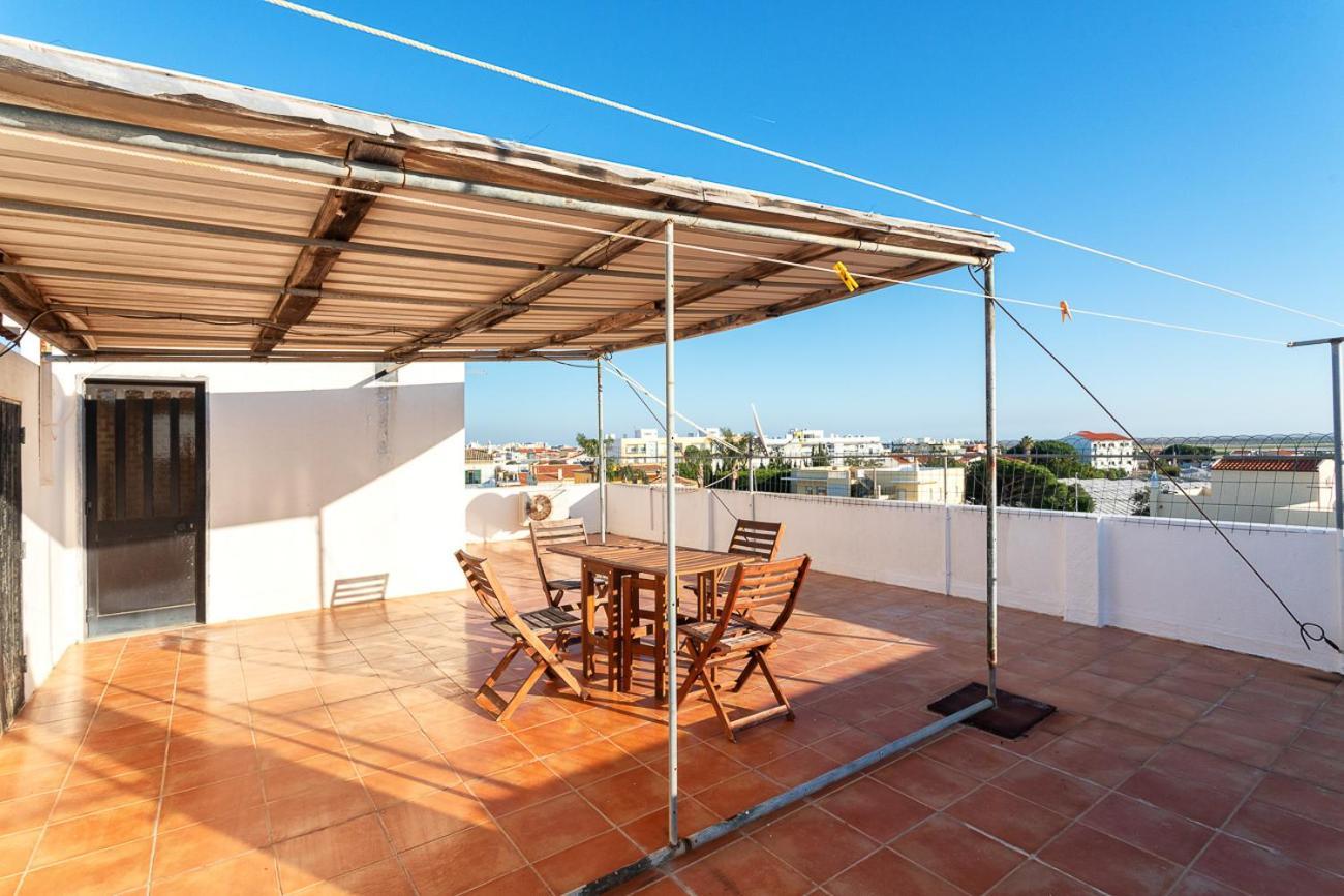 Blife Marya Private Rooms - Airport Stay FAO Exterior foto